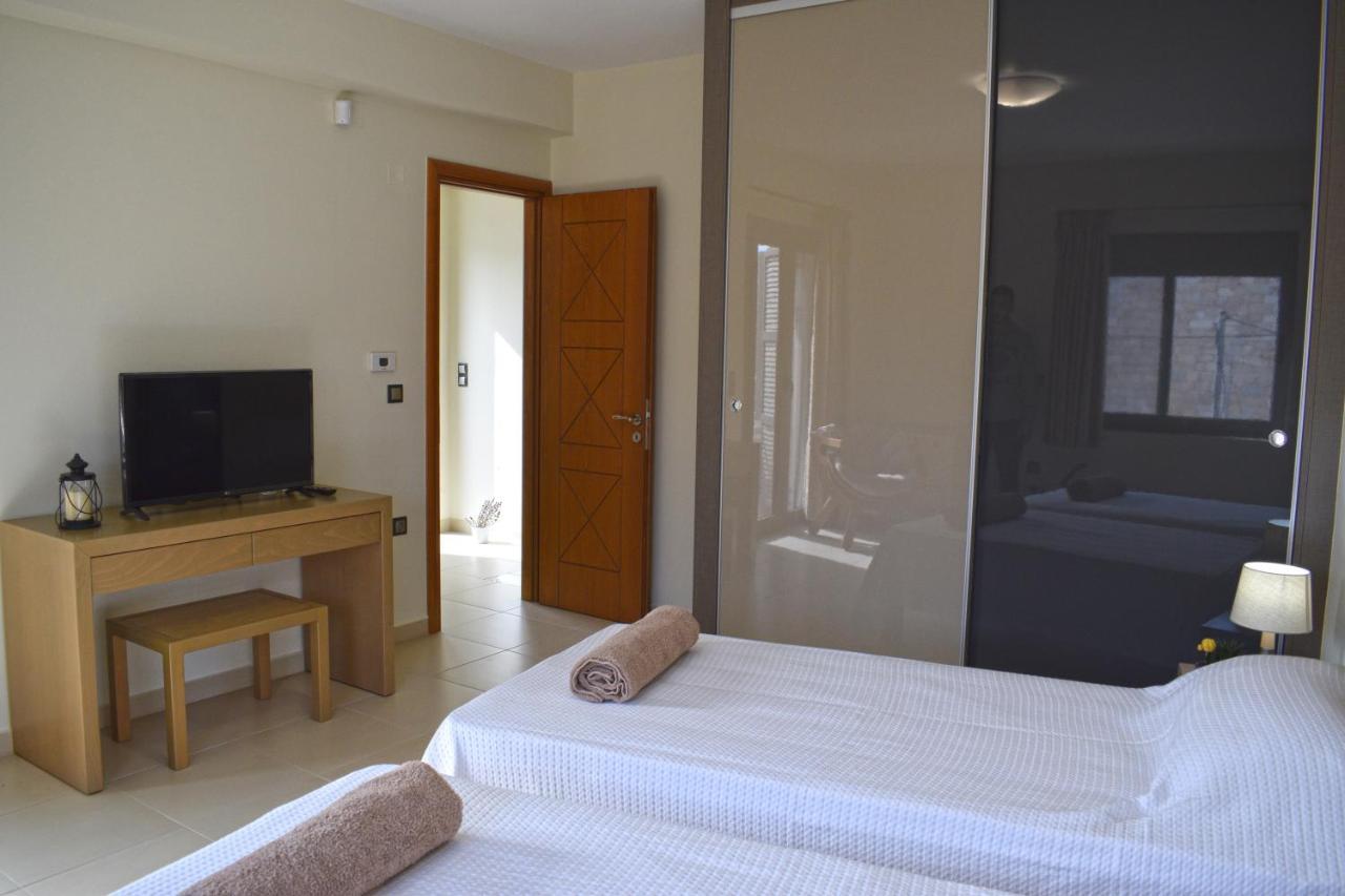 Four Seasons Homes Holiday home Stalos